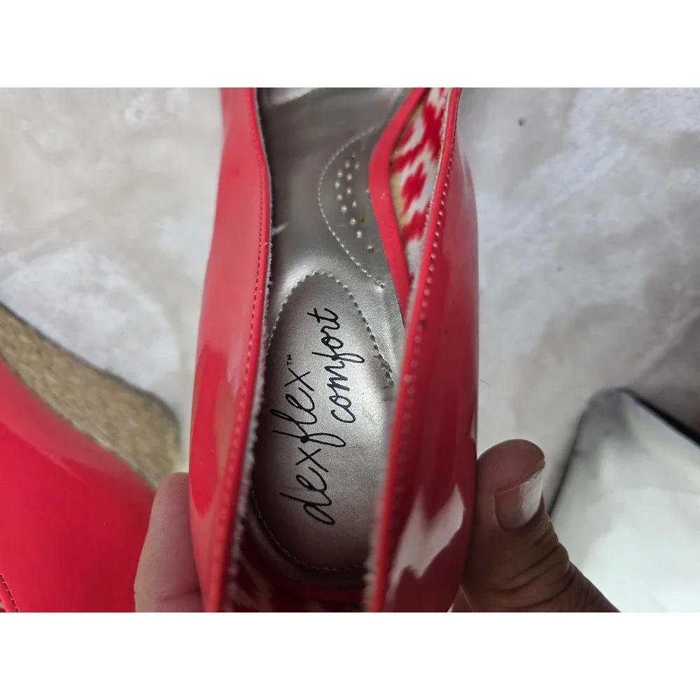 DexFlex Comfort Red Patent Peep Toe Espadrille Wedge‎ Heels Women Size 8.5